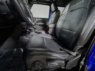 2018 Jeep Wrangler — photo 12 view