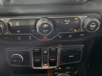 2018 Jeep Wrangler — photo 22 view