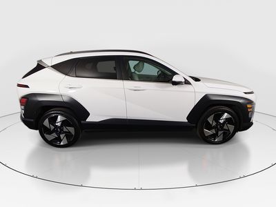 2024 Hyundai Kona — photo 8 view
