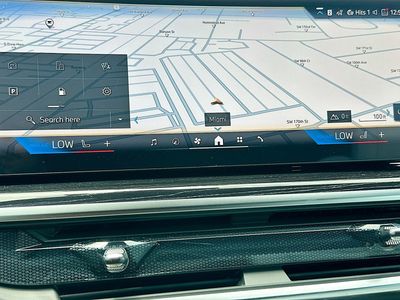 2026 BMW X5 — photo 10 view