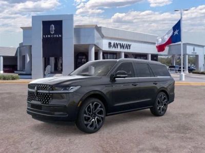 2026 Lincoln Navigator Black Label in Infinite Black Metallic Clearcoat — front three-quarter view