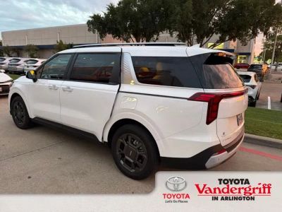 2026 Kia Carnival Hybrid - Photo 1