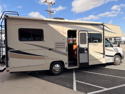 2019 Coachmen RV Leprechaun - Photo 4