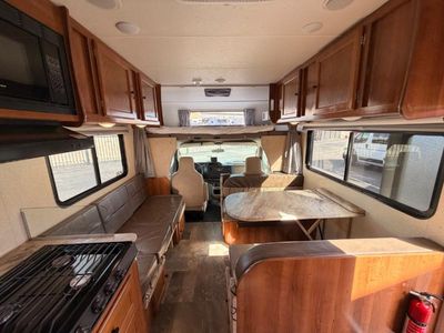 2019 Coachmen RV Leprechaun - Photo 9