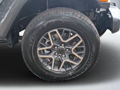 2026 Jeep Wrangler - Photo 9