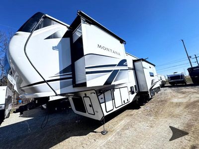 2026 Keystone RV Montana — photo 7 view