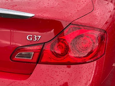 2012 INFINITI G37 - Photo 17