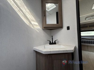 2026 Coachmen RV Freedom Express Select - Photo 12