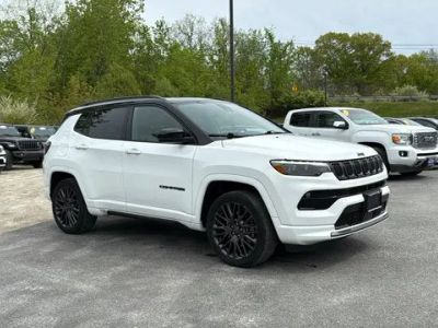 2023 Jeep Compass — side profile view