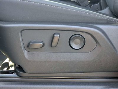 2025 Chevrolet Silverado 2500HD — photo 17 view