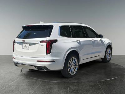 2024 Cadillac XT6 — detail view