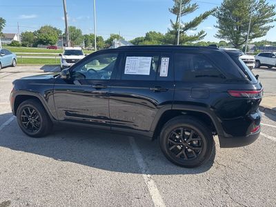 2025 Jeep Grand Cherokee — photo 18 view
