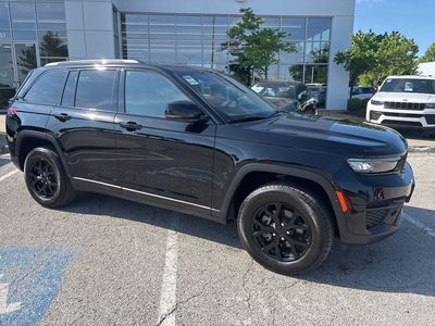2025 Jeep Grand Cherokee — photo 33 view