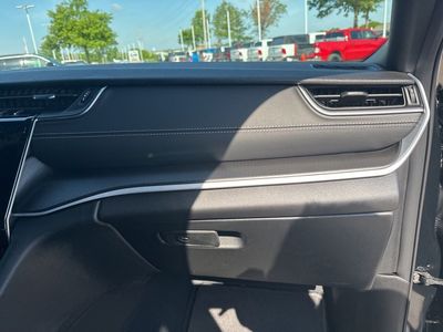 2025 Jeep Grand Cherokee — photo 51 view