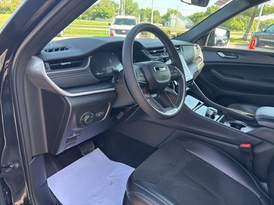 2025 Jeep Grand Cherokee — photo 53 view