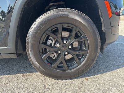 2025 Jeep Grand Cherokee — rear three-quarter view