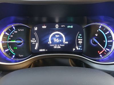 2023 Chrysler Pacifica — photo 14 view