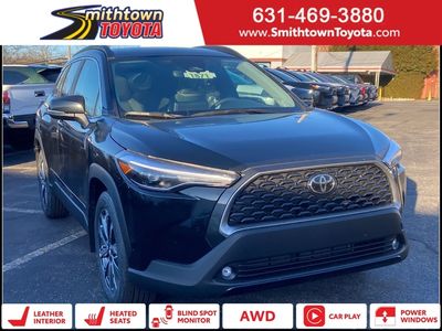 2023 Toyota Corolla Cross XLE w/ Convenience Pkg XLE w/ Convenience Pkg — front three-quarter view