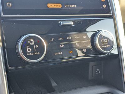 2025 Land Rover Discovery - Photo 22