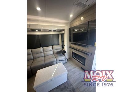 2026 Jayco Pinnacle - Photo 24