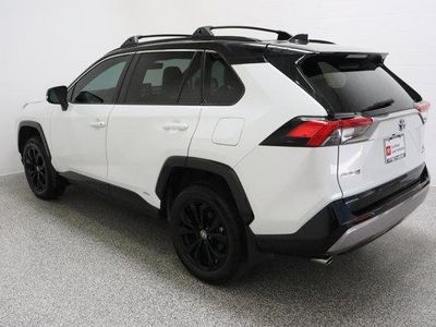 2024 Toyota RAV4 AWD — photo 9 view