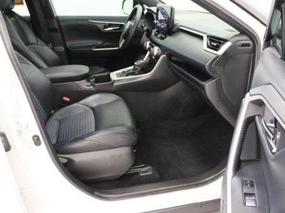 2024 Toyota RAV4 AWD — photo 40 view