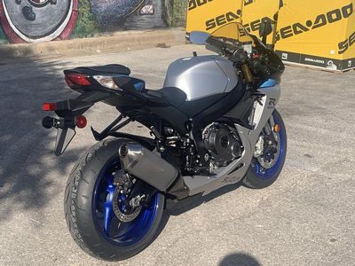 2026 Suzuki GSX-R750 — detail view