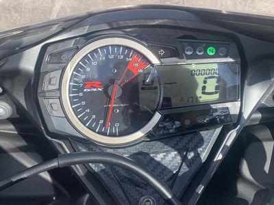 2026 Suzuki GSX-R750 — photo 15 view