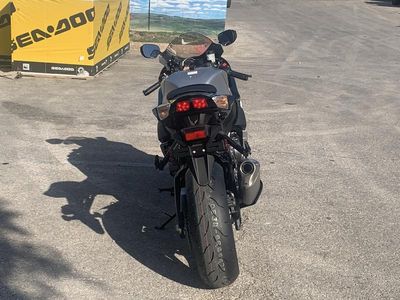 2026 Suzuki GSX-R750 — engine compartment view
