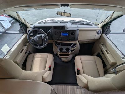 2024 Thor Motor Coach Four Winds — photo 20 view