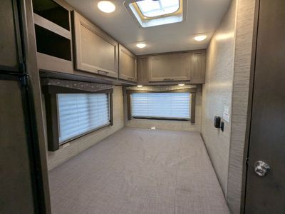 2024 Thor Motor Coach Four Winds — photo 8 view