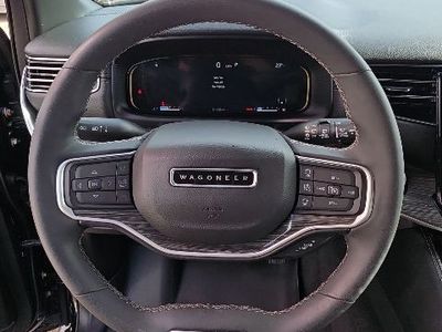 2022 Jeep Wagoneer - Photo 16
