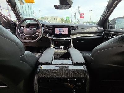 2022 Jeep Wagoneer - Photo 26