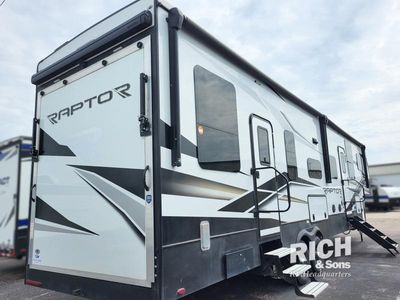 2023 Keystone Raptor - Photo 5