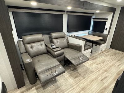 2026 Venture Stratus - Photo 20