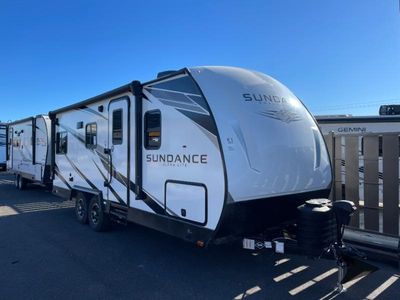 2024 Heartland Sundance Ultra Lite — front three-quarter view