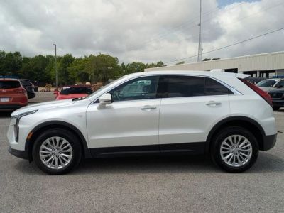 2024 Cadillac XT4 - Photo 2