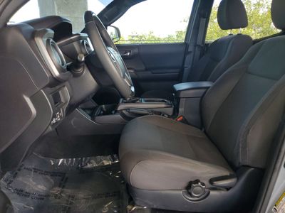 2019 Toyota Tacoma 2WD — photo 17 view