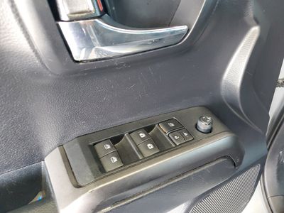 2019 Toyota Tacoma 2WD — photo 15 view