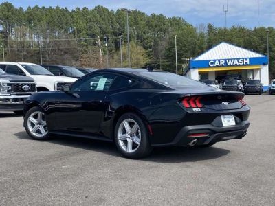 2026 Ford Mustang - Photo 5