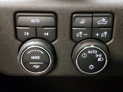 2024 Chevrolet Silverado 1500 — photo 13 view