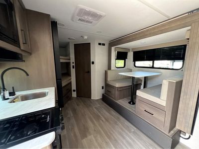2026 Grand Transcend ONE — photo 7 view