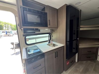 2026 Grand Transcend ONE — photo 10 view