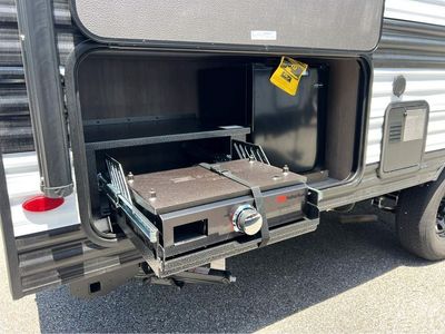 2026 Grand Transcend ONE — engine compartment view