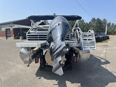 2024 Bennington 22 SXSB — side profile view