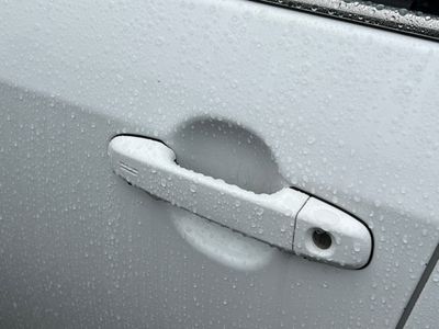 2014 Toyota Camry - Photo 17