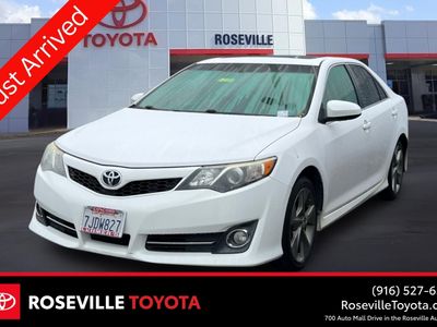 2014 Toyota Camry - Photo 1