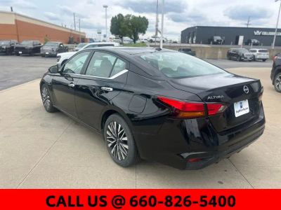 2025 Nissan Altima - Photo 10