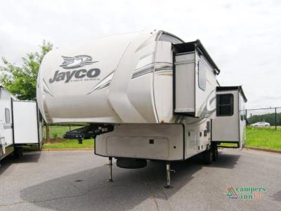 2018 Jayco Eagle HT — rear three-quarter view