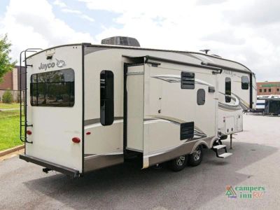 2018 Jayco Eagle HT — engine compartment view